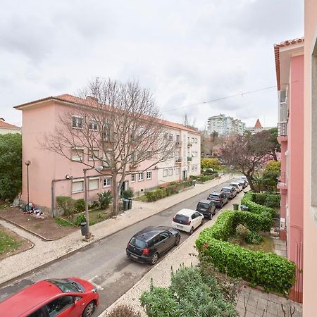 Sunny Renovated Apt With Ac, By Timecooler Lisbon Luaran gambar
