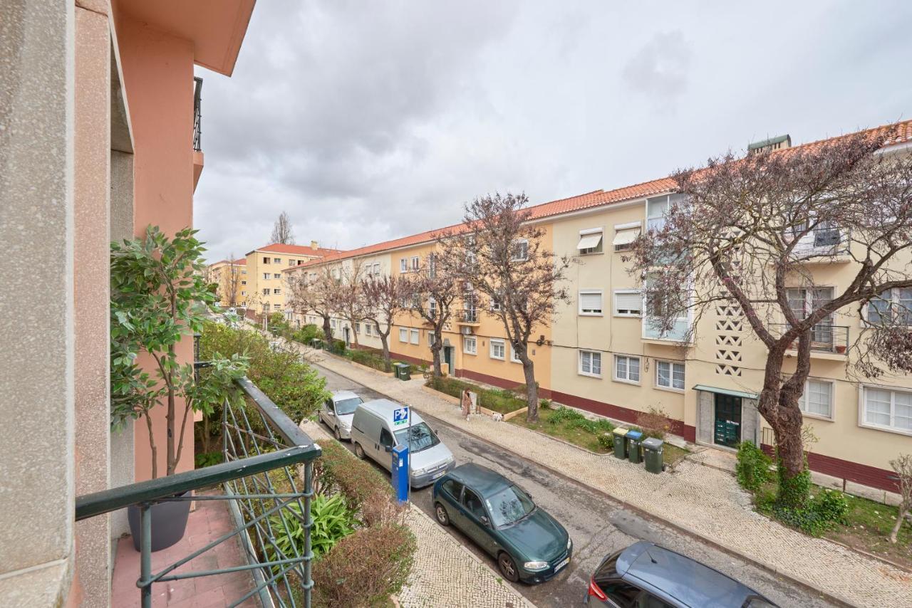 Sunny Renovated Apt With Ac, By Timecooler Lisbon Luaran gambar